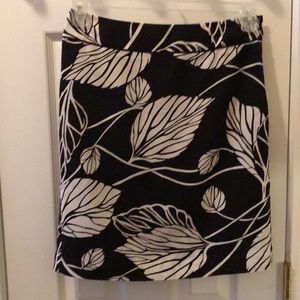 Loft size 4 skirt